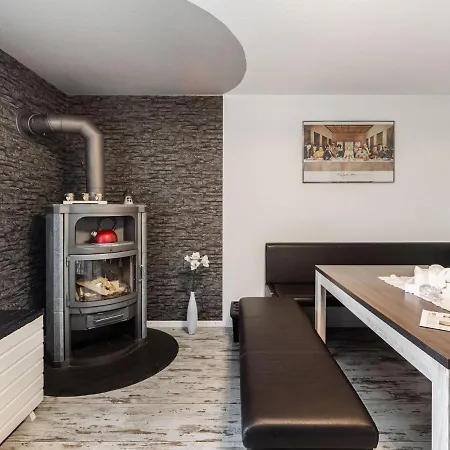 In Monschau-hoefen Mit Eigenem Garten *