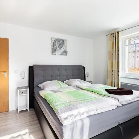 In Monschau-hoefen Mit Eigenem Garten