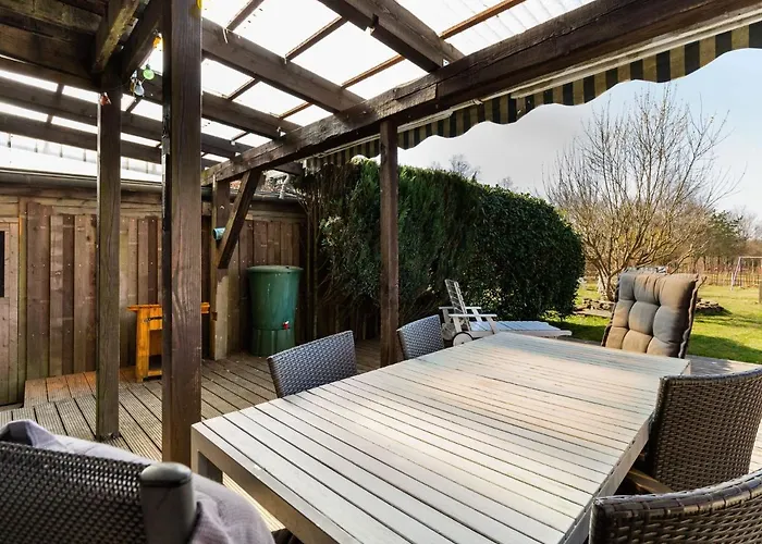 In Monschau-hoefen Mit Eigenem Garten *