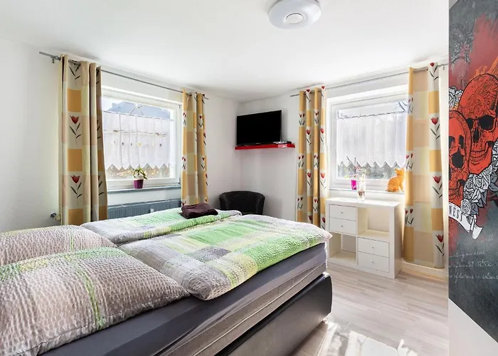 In Monschau-hoefen Mit Eigenem Garten Alzen