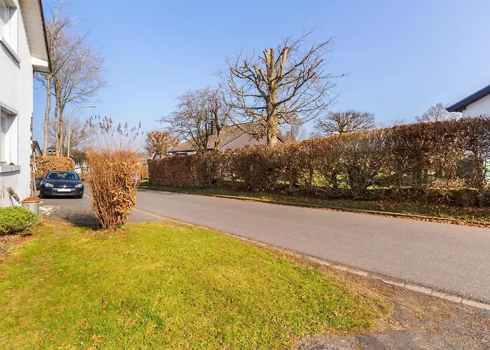 In Monschau-hoefen Mit Eigenem Garten Alzen